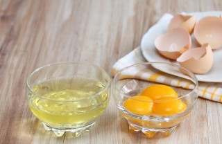 Come usare gli albumi d'uovo nei rimedi della nonna rimedi della nonna, albumi d'uovo, bellezza