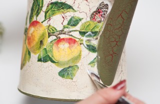 Decoupage come far diventare lucida carta, come lucidare carta