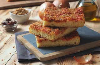 Sfincione palermitano