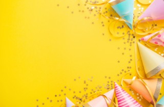 Le frasi di compleanno divertenti e famose frasi compleanno divertenti