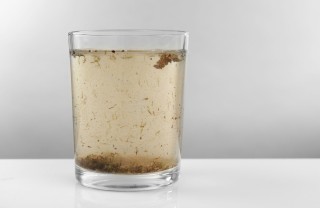 Sognare acqua sporca