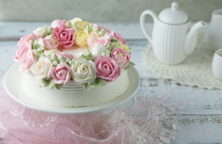 Torta con rose in crema di burro torte rose crema di burro, torte rose, rose crema di burro