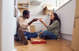 Dove buttare il cartone della pizza