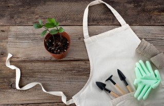 grembiule giardinaggio fai da te come decorare decoupage, grembiule giardinaggio fai da te