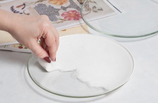 piatti vetro decorati fai da te, piatti vetro decoupage