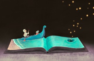 primi libri destinati ai più piccoli sono solitamente dalle grandi pagine e ricchi di illustrazioni. I primi testi solitamente proposti ai bambini sono gli albi illustrati (o picture books), che rientrano in un genere di libri composto da testo, illustrazioni e grafica, in cui regna una sorta di interazione tra parole e arte senza che prevalgano le une sull’altra. Questo tipo di albi possono essere considerati un vero e proprio linguaggio che si rivolge sia ai bambini che agli adulti, in quanto può avere diverse chiavi di lettura. Alcuni albi illustrati sono rivolti ai bambini piccoli ma sono scritti con termini che un bimbo può comprendere ma non necessariamente leggere. Nei primi anni di vita vengono letti dagli adulti e poi in età scolare gli stessi potranno farlo una volta che imparano a leggere. Sono anche strumenti di apprendimento che aiutano i bambini a sviluppare abilità linguistiche e creative stimolando la capacità di narrazione e arricchendo il lessico. Inoltre stimola il lettore a porsi del albi illustrati caratteriastiche