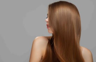 Colore capelli pelle rosata