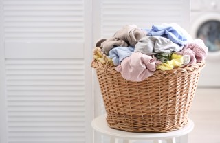 macchie bianche vestiti dopo lavatrice, macchie bianche vestiti