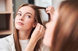 Forfora e cuoio capelluto secco