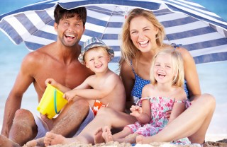 quanto protegge ombrellone, perché ci si abbronza sotto ombrellone