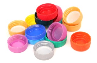 riciclo creativo tappi plastica