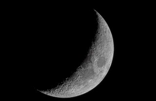 capelli crescono di più con la luna crescente