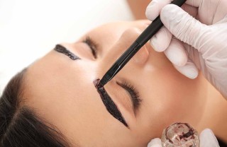 colorare le sopracciglia
