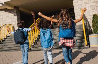 zaino della scuola elementare