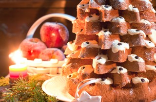 Stelle di Pandoro con crema allo zabaione
