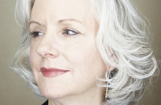 Capelli grigi: i rimedi naturali