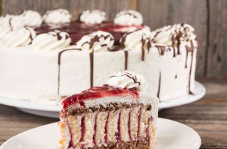 Come decorare una torta: tre modi 