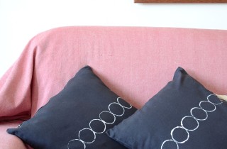 Rinnovare i cuscini in salotto con Coloreria
