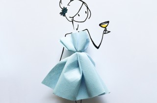 Storie di bianco e virgola: la gonna a righe