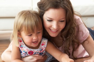 La tagesmutter, “mamma di giorno” professionista in soccorso alla famiglia