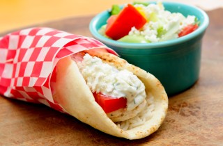 Pollo e salsa Tzatziki