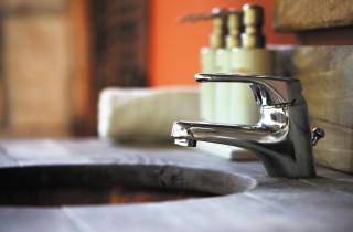 Come pulire rubinetti e lavelli
