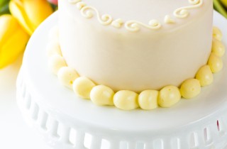 Torta festa della mamma pasta di zucchero