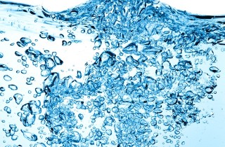 Come incide la durezza dell’acqua in lavastoviglie e lavatrice?