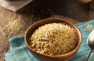 Bollito con la salsa pearà