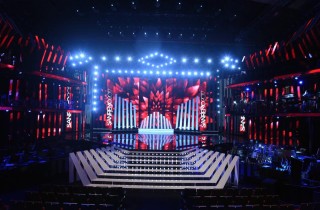 Sanremo 2017 scenografia: le foto del palco pop-up by Riccardo Bocchini