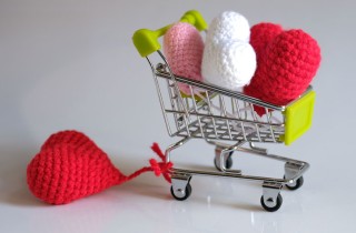 Decorazioni di San Valentino: i più bei cuori crochet per abbellire la casa