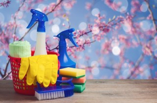 Pulizie di primavera, 5 regole per fare tutto senza stress