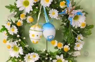 Ghirlanda di Pasqua fai da te, 10 composizioni originali per la casa