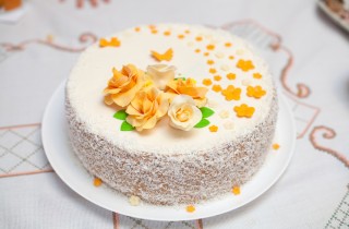 Torte per il compleanno della mamma, 7 decorazioni in pasta di zucchero