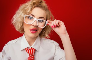 Nodo alla cravatta semplice, il video che spiega come farlo in 10 secondi