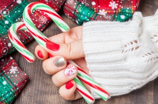 Nail art di Natale: 7 decorazioni unghie a tema da provare