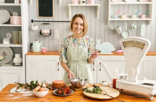 Alphabet cake, come decorare le torte di tendenza a forma di lettera