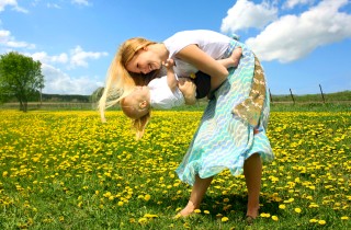 Danza mamma-figlia, il corso di ballo per migliorare il rapporto