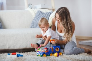 Babysitter, i requisiti fondamentali che una tata deve avere