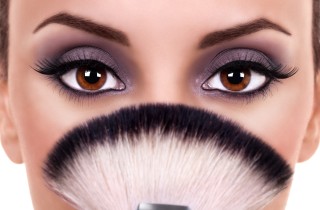 Trucco occhi per la festa della mamma: 5 idee make-up da copiare