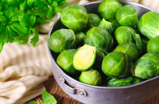 Cavolini di Bruxelles al vapore, come cucinarli e condirli in modo leggero ma saporito