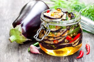 Melanzane sott'olio alla pugliese senza cottura, come farle