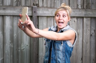 Cosa indossare a un appuntamento organizzato su Tinder