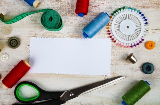 Lavoretti con la carta: il ricamo a mano su cartoncino