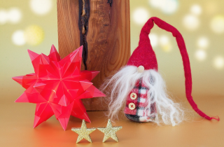 Origami di Natale semplice per decorare l’albero: il video per realizzarlo