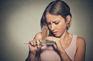 Come mai i capelli sembrano più sottili del solito?