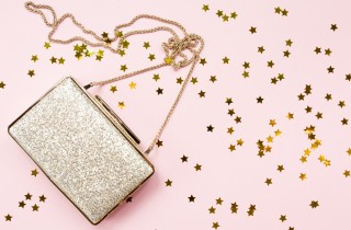 Pochette fai da te per Capodanno: 5 idee per rendere elegante un modello semplice