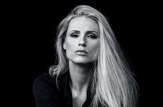 Io non mi volto - 101 ritratti contro la violenza sulle donne