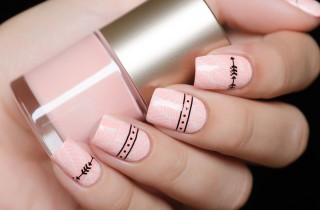 Nail art in rosa e nero, oro o argento: 7 decorazioni che ci conquisteranno