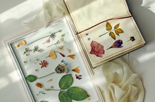 Decoupage con i fiori secchi: come fare i lavoretti che arredano la casa